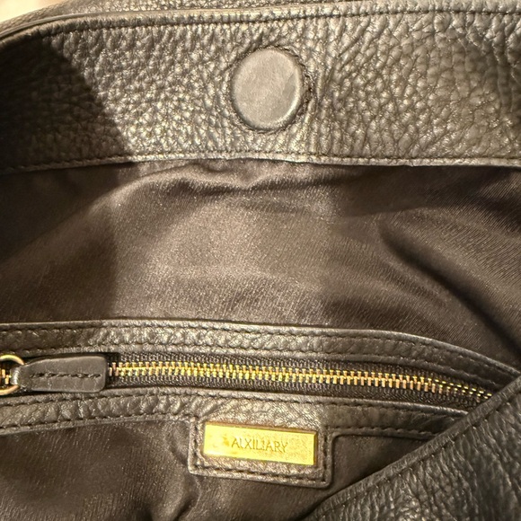 Auxiliary Black Leather Handbag - Picture 7 of 13
